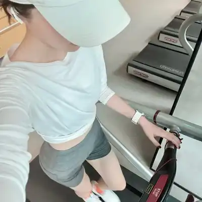 卢思
